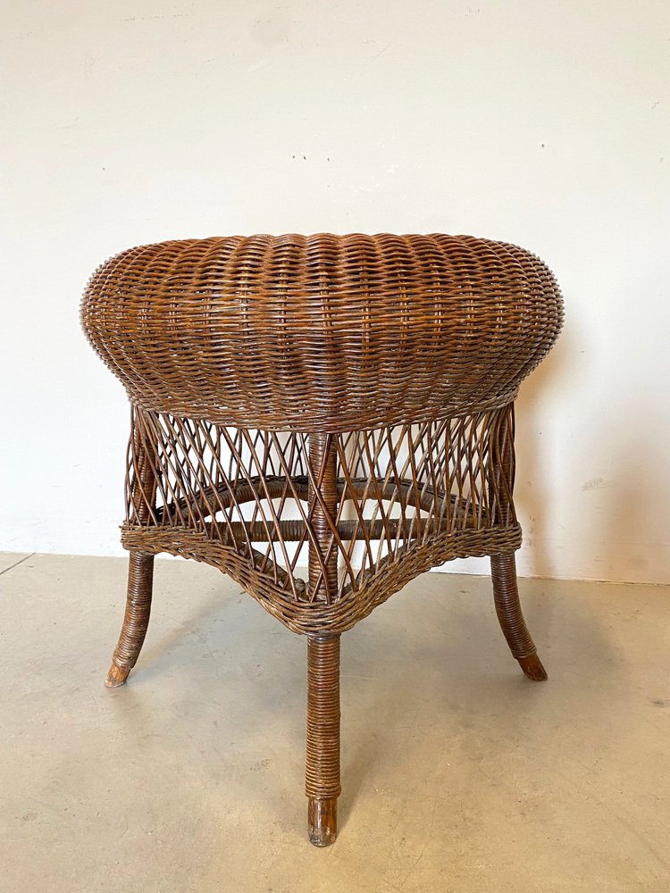 Couchtische aus Korbgeflecht & Bambus, 1970er, 2er Set bei Pamono kaufen