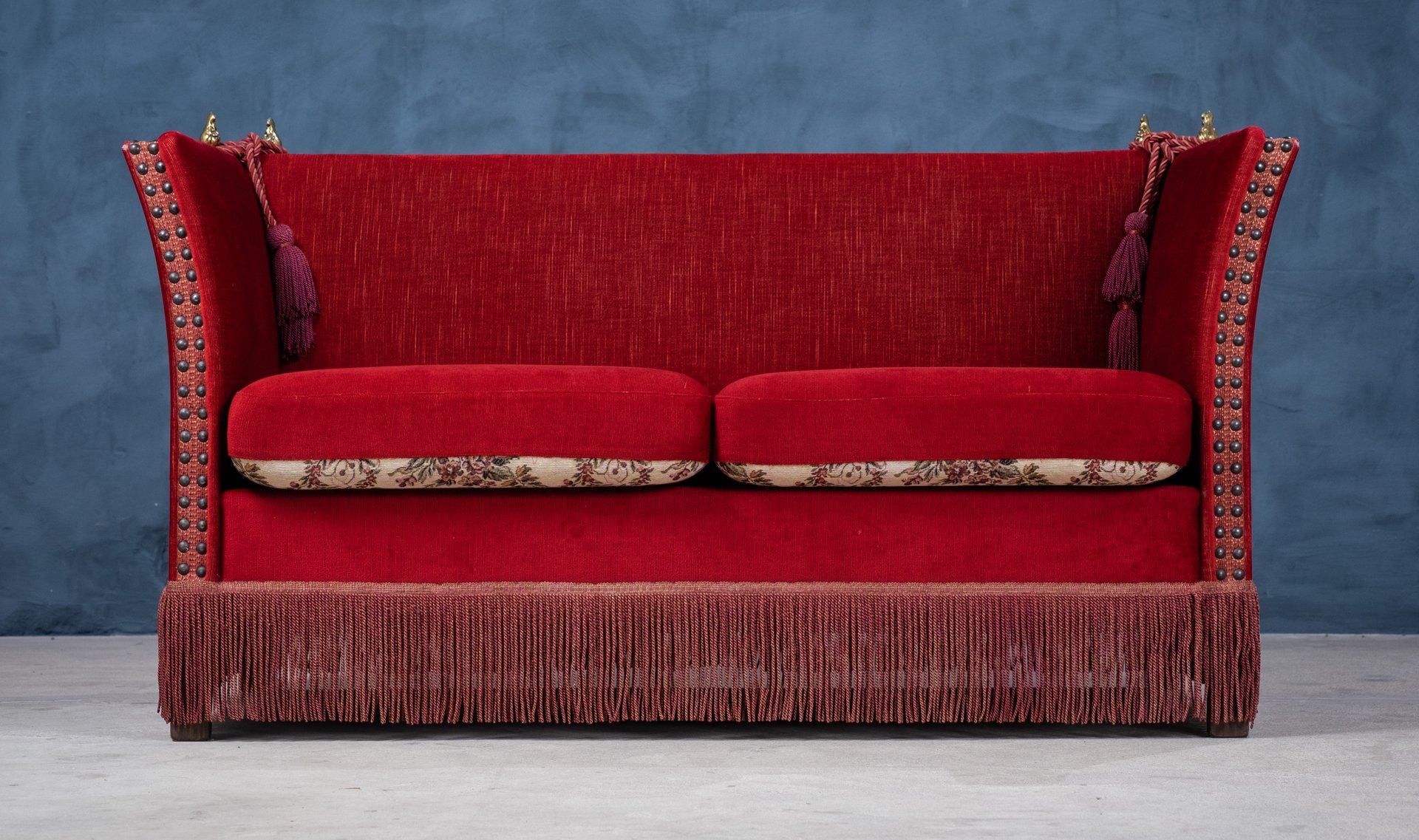 Dänisches Rotes Samt Knole Sofa bei Pamono kaufen