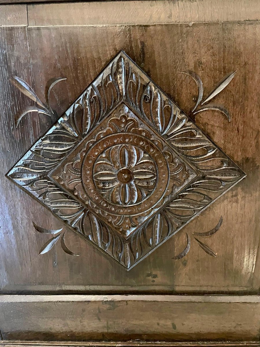 Grand coffre en chêne - Cabinets, Coffres