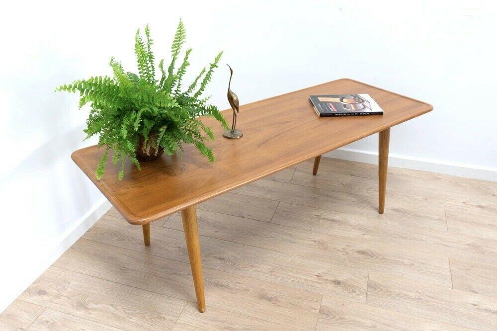 MidCentury Danish Oak Coffee Table by Hans J Wegner for Andreas Tuck for sale at Pamono