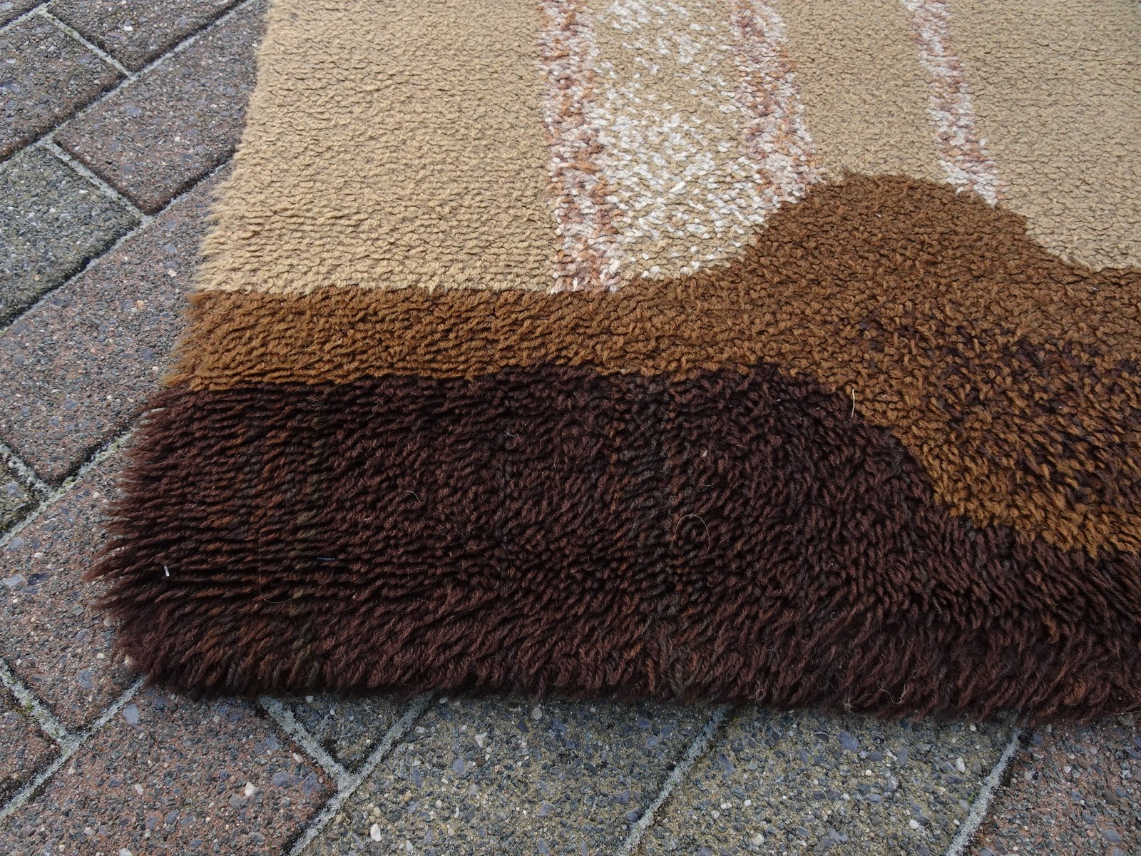 Vintage Dutch Wool Rug Carpet from Desso, 1970s for sale at Pamono