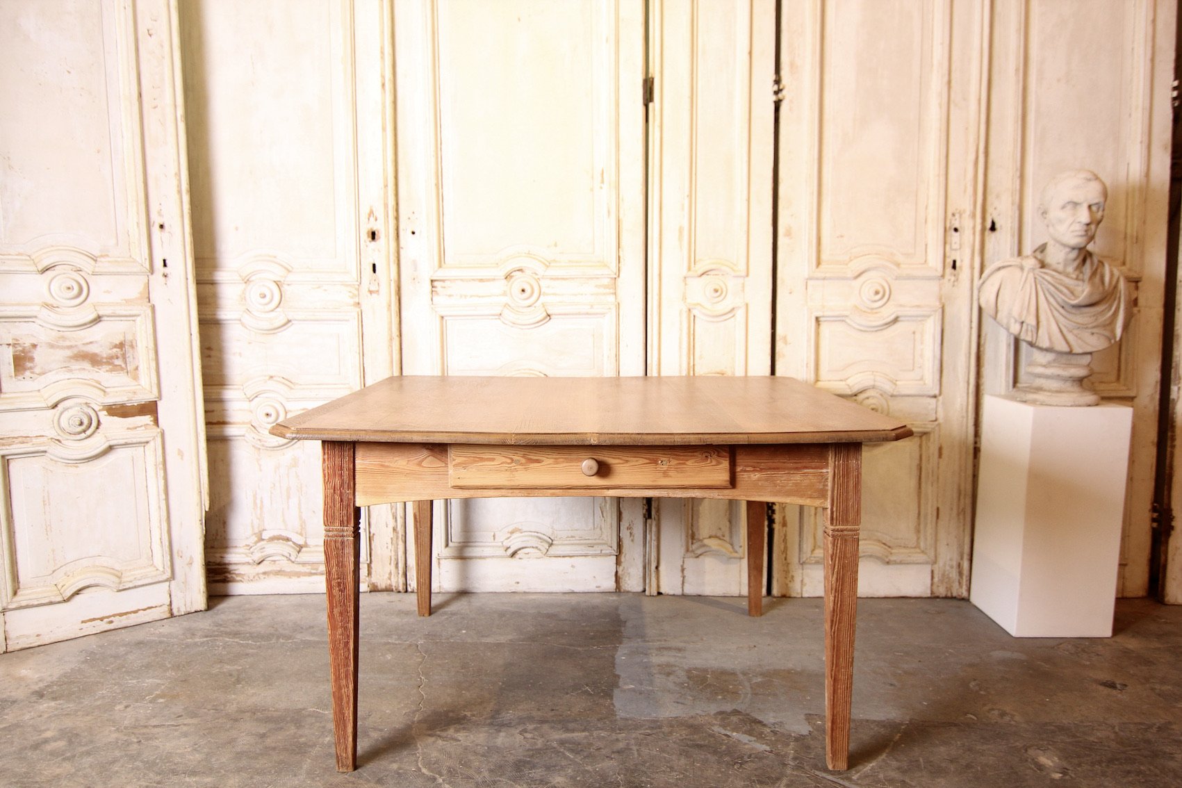 Vintage Table for sale at Pamono