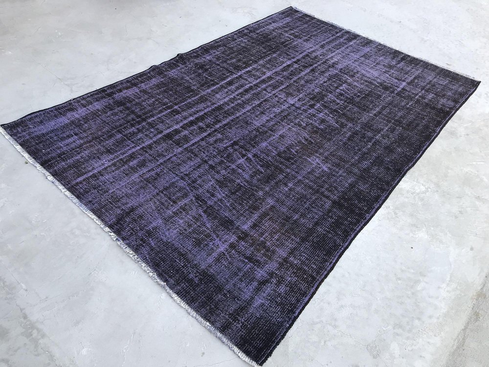Moderner Überfärbter Teppich