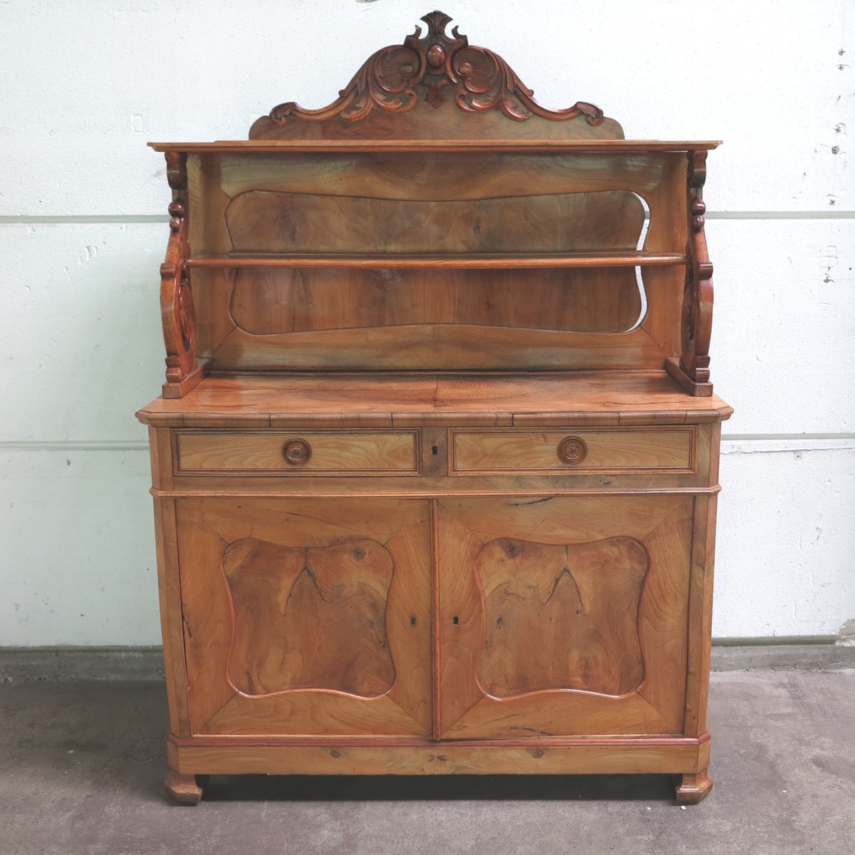 antique alsatian cupboard WK-114218