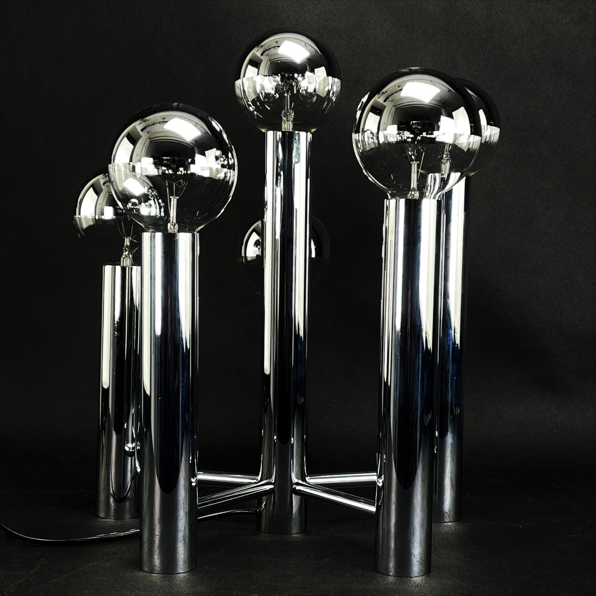 Vintage Chrome Silver Table Lamp for sale at Pamono