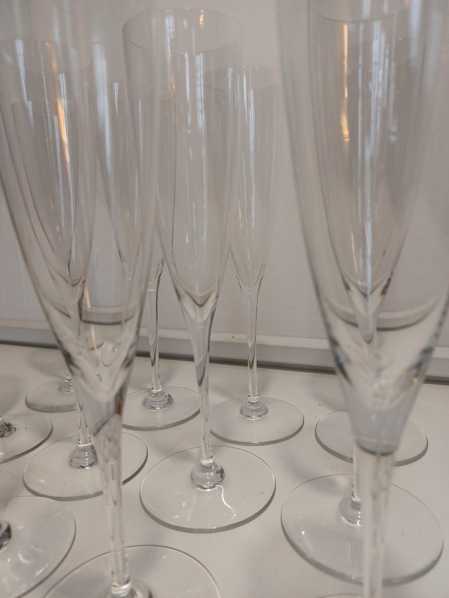Flûtes à Champagne Modèle Dom Perignon en Cristal de Baccarat, Set de