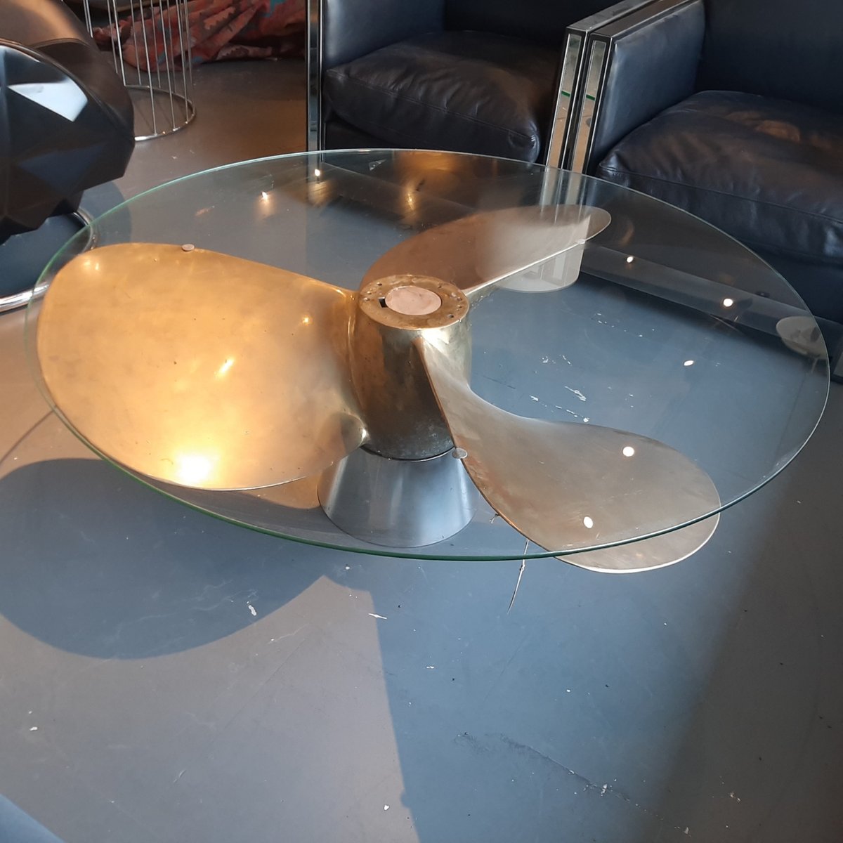 Propeller Coffee Table for sale at Pamono