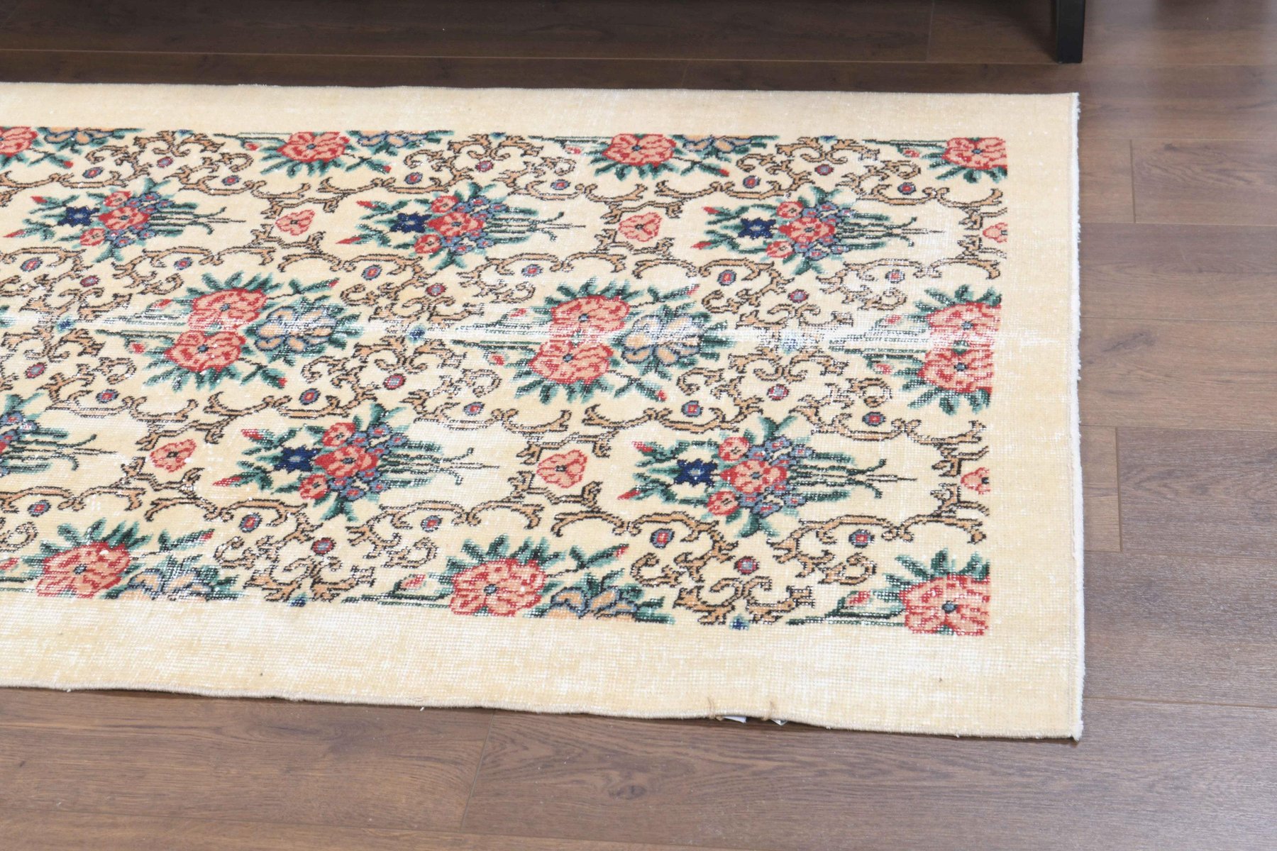 Vintage Turkish Beige Rugs for sale at Pamono