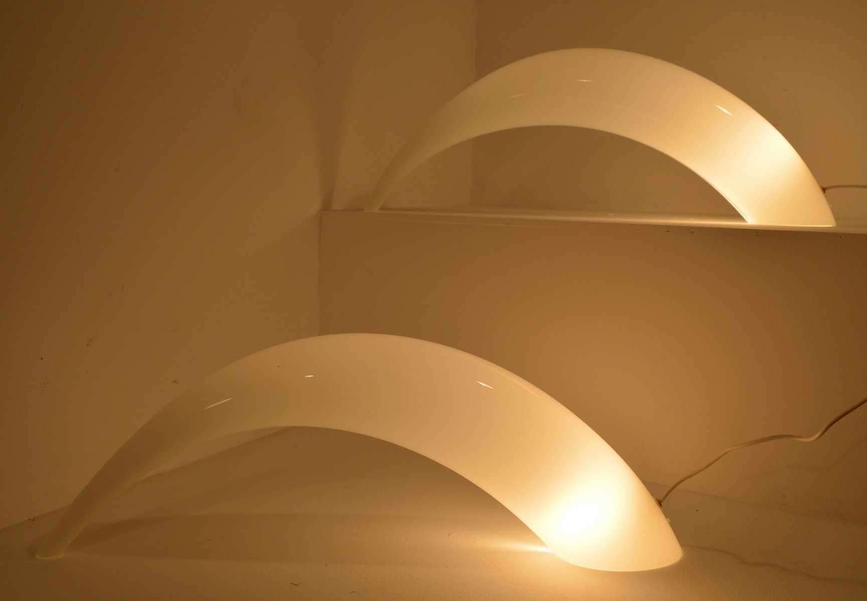 Geschwungene Bodenlampe von La Murrina, 1970er bei Pamono kaufen Geschwungene Bodenlampe von La Murrina, 1970er bei Pamono kaufen
