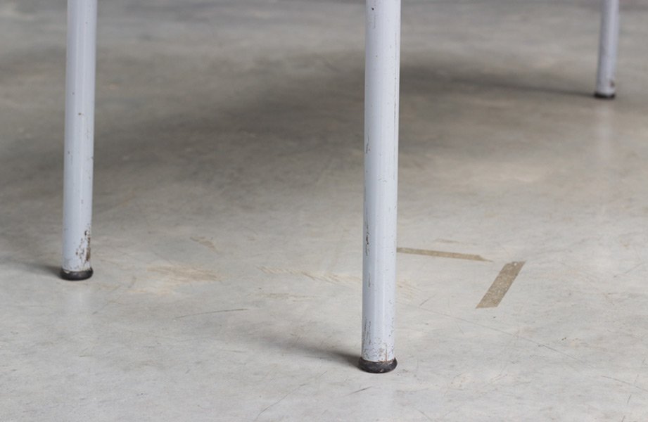 Belgischer Industrieller Küchentisch von Tubax, 1950 bei Pamono kaufen