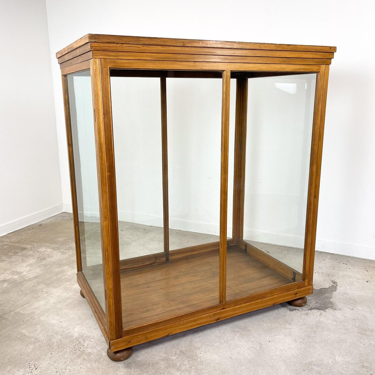 Large Antique Dismountable Display Case for sale at Pamono