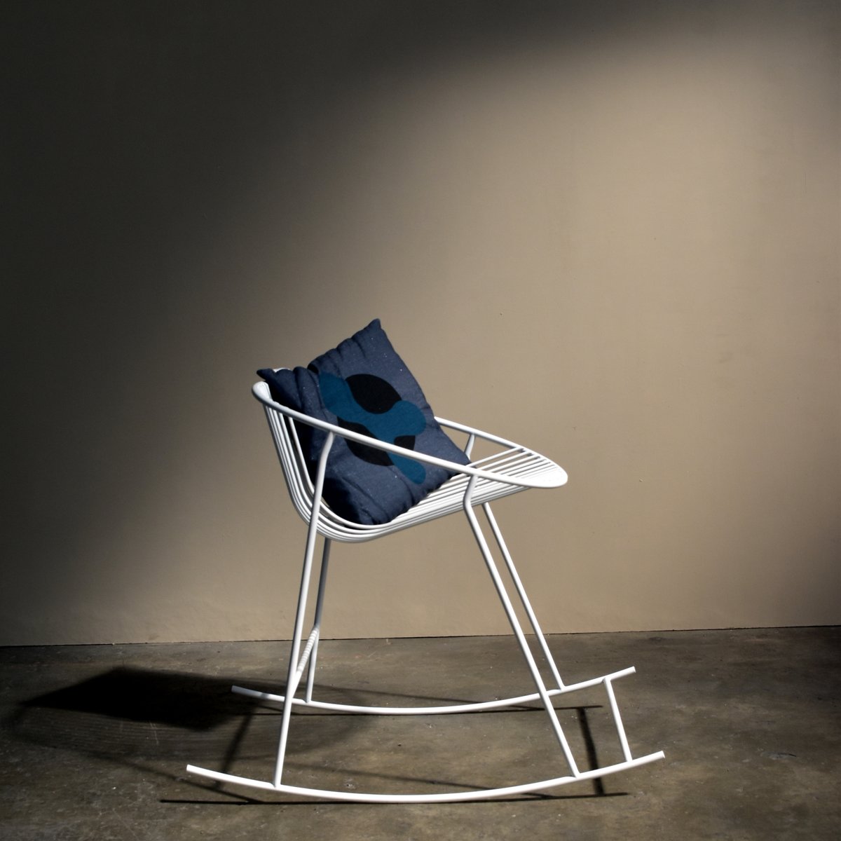 Shell Rocking Chair by Viewport-Studio for equilibri-furniture for sale ...