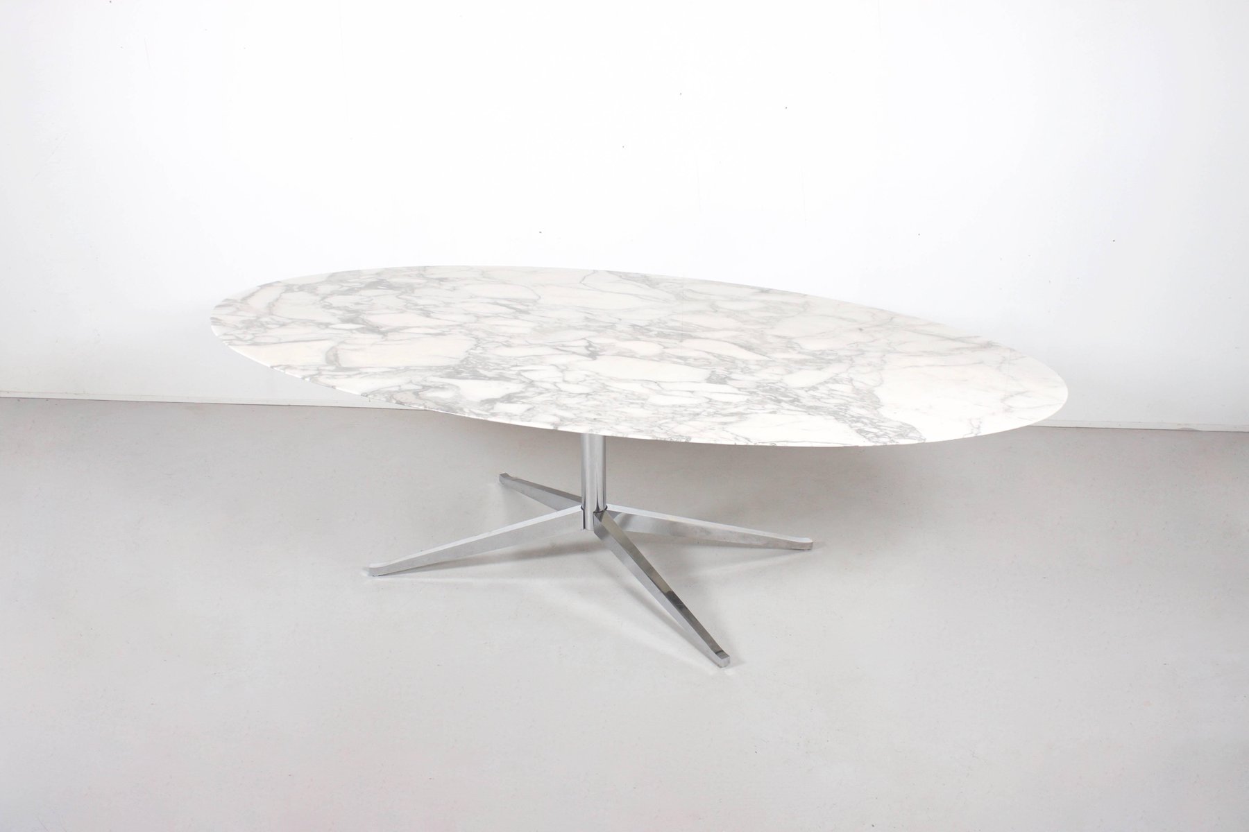 Marble Oval Dining Table or Desk by Florence Knoll for Knoll International for sale at Pamono