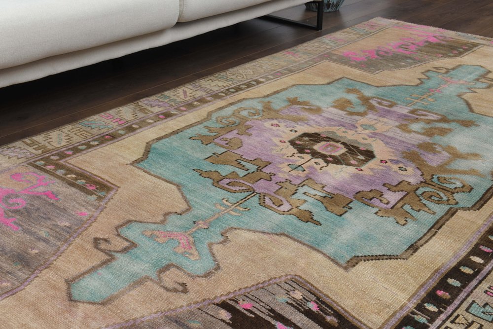 Antique Turkish Wool Rug for sale at Pamono
