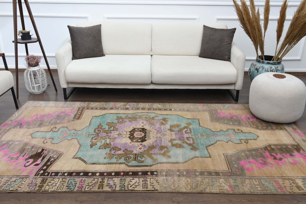 Antique Turkish Wool Rug for sale at Pamono