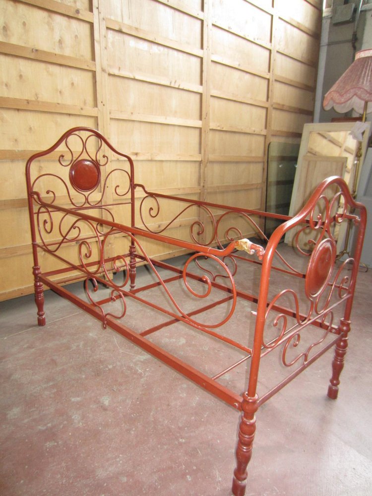 Ancient Wrought Iron Cot for sale at Pamono