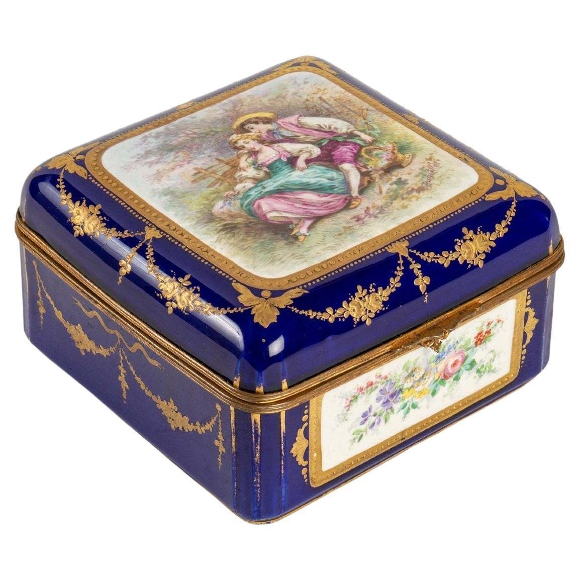 19th Century Blue Porcelain Box for sale at Pamono