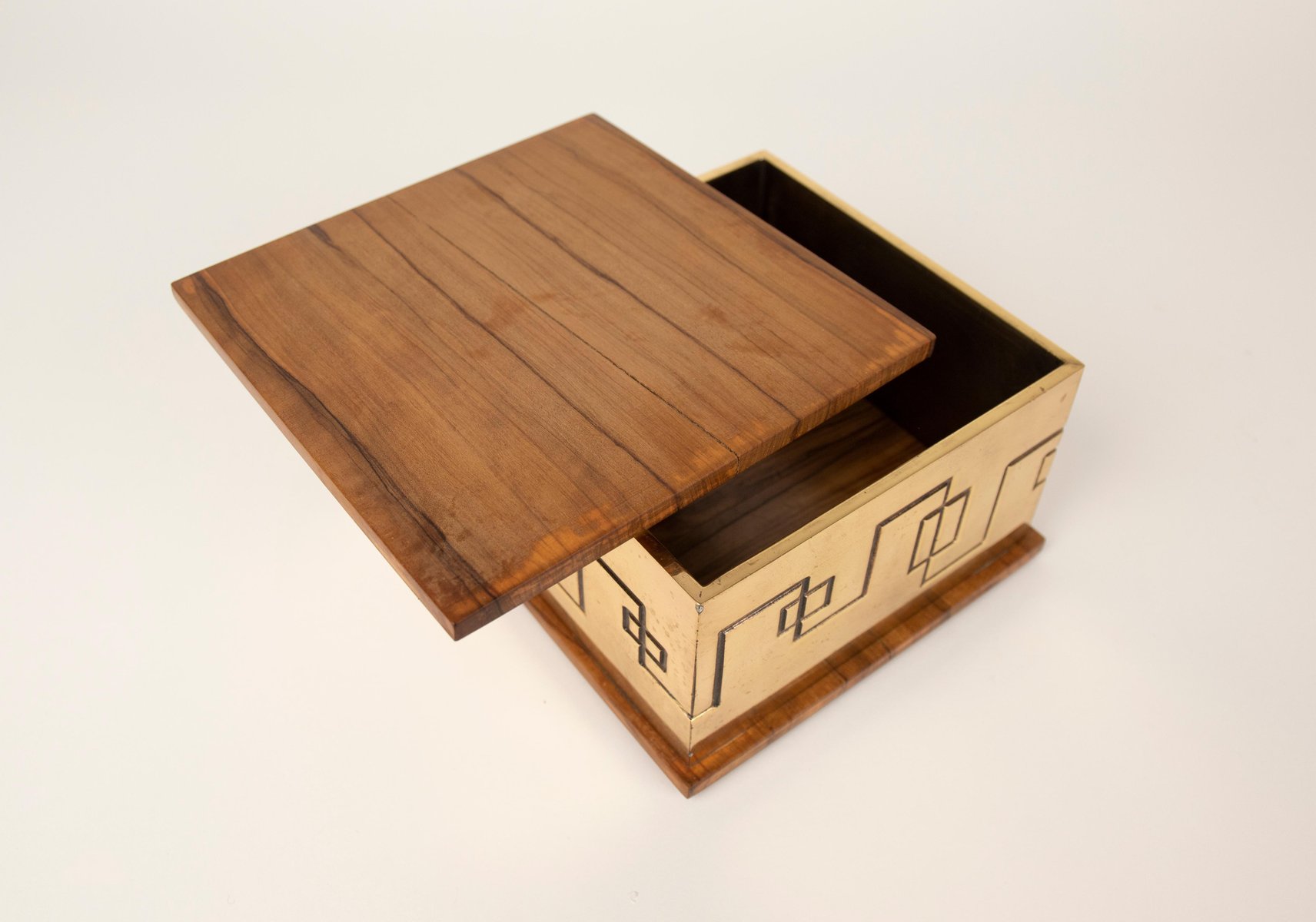 Square Decorative Box in Solid Brass and Wood, Italy, 1970s for sale at