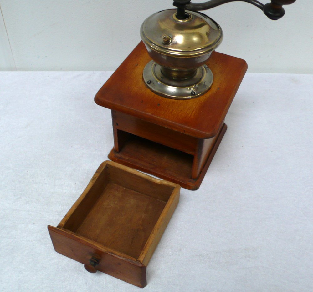 Moulin à café en bois vintage Zassenhaus : moulin à café Moulin à café en bois vintage Zassenhaus : moulin à café