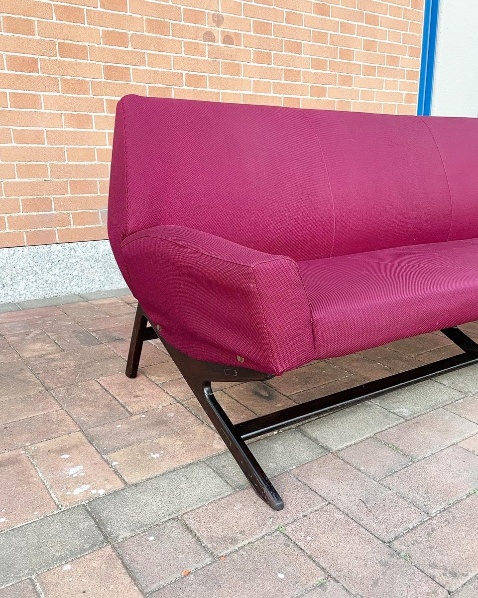 Italian Sofa in Bordeaux Fabric, 1960s for sale at Pamono