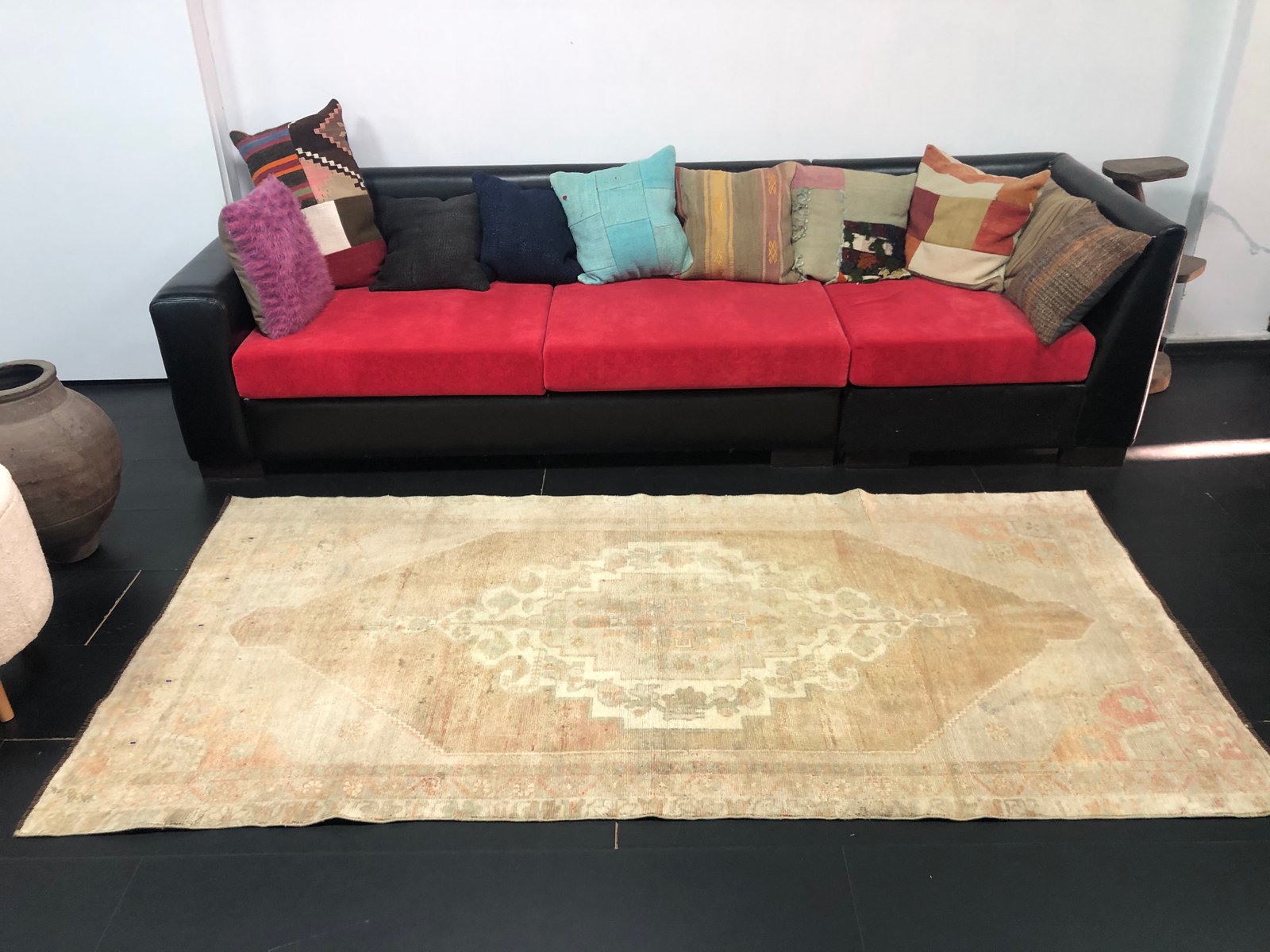 Antique Turkish Pale Rug in Wool for sale at Pamono