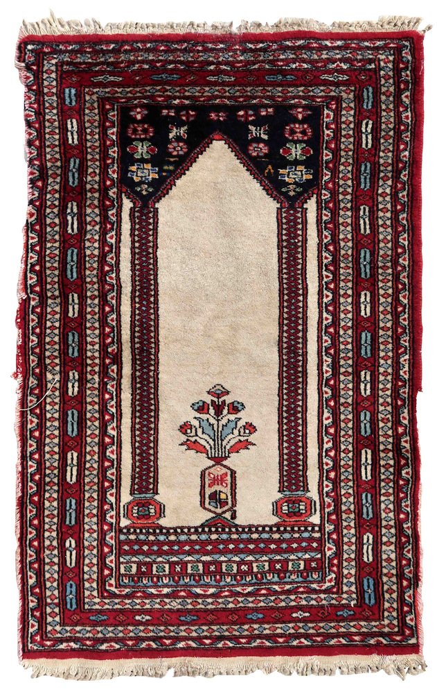 Pakistan Traditional Rug Vintage Pakistani Lahore Rug, 1970s for sale at Pamono