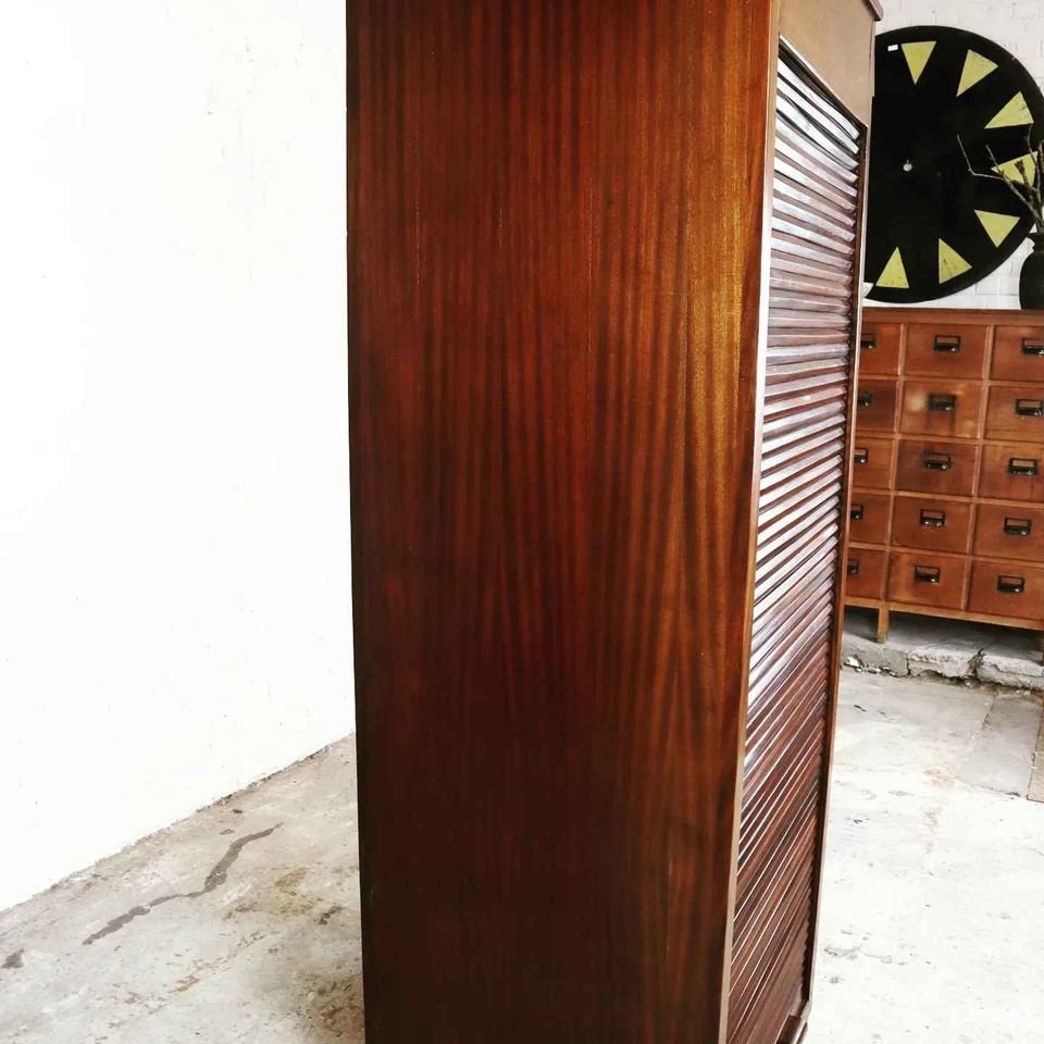 Archivador vintage con persiana en venta en Pamono