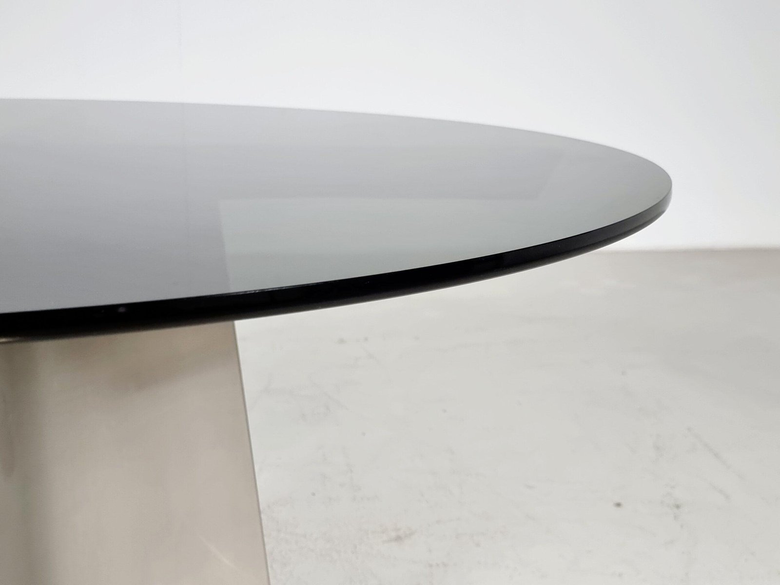 Ufo Dining Table by Luigi Saccardo for Armet, 1970, Italy for sale at