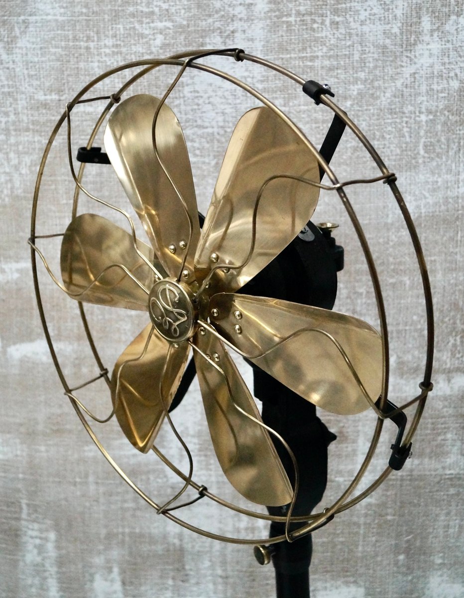 Vintage General Electric Oscillating Pedestal Fan for sale at Pamono