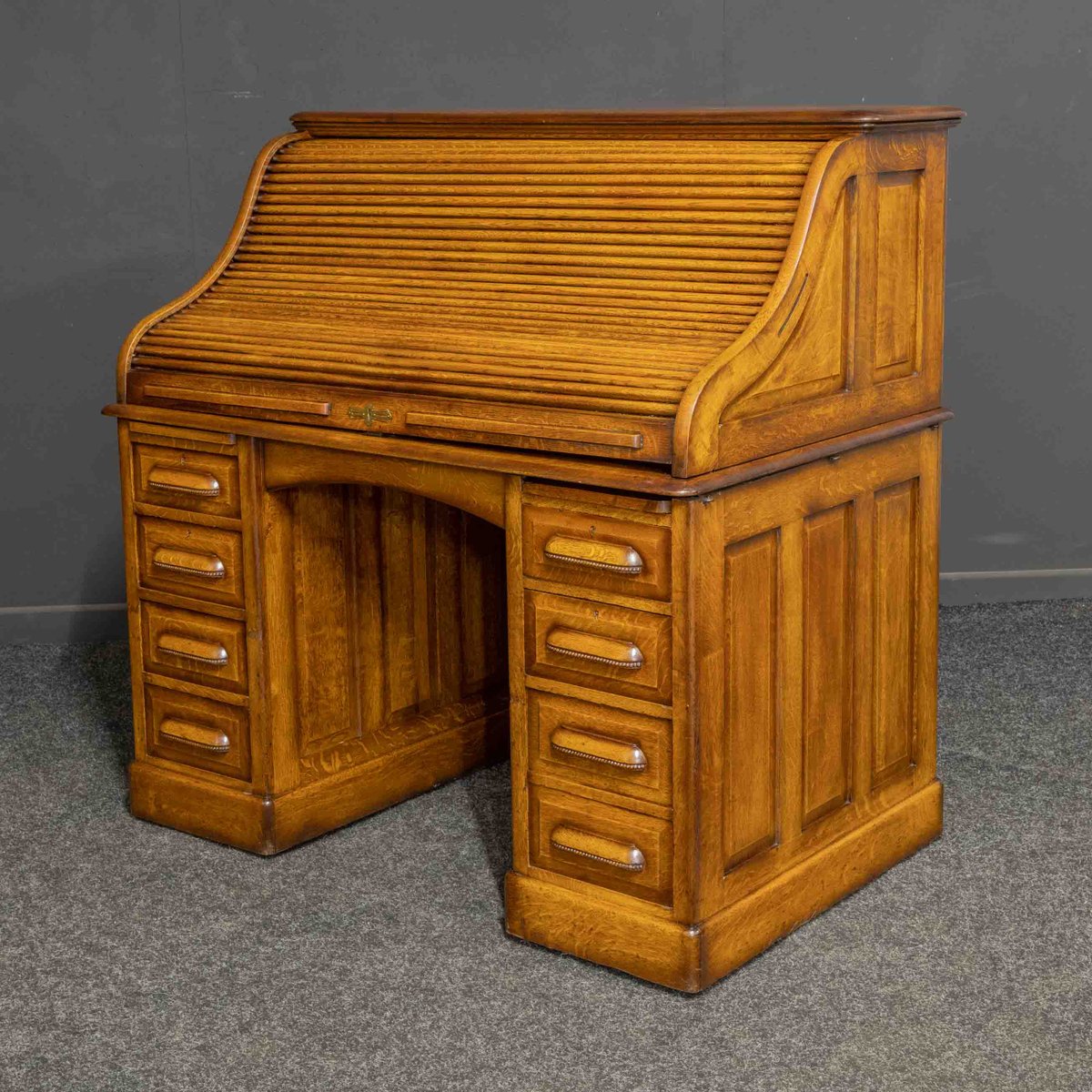 Edwardian Oak Roll Top Desk for sale at Pamono