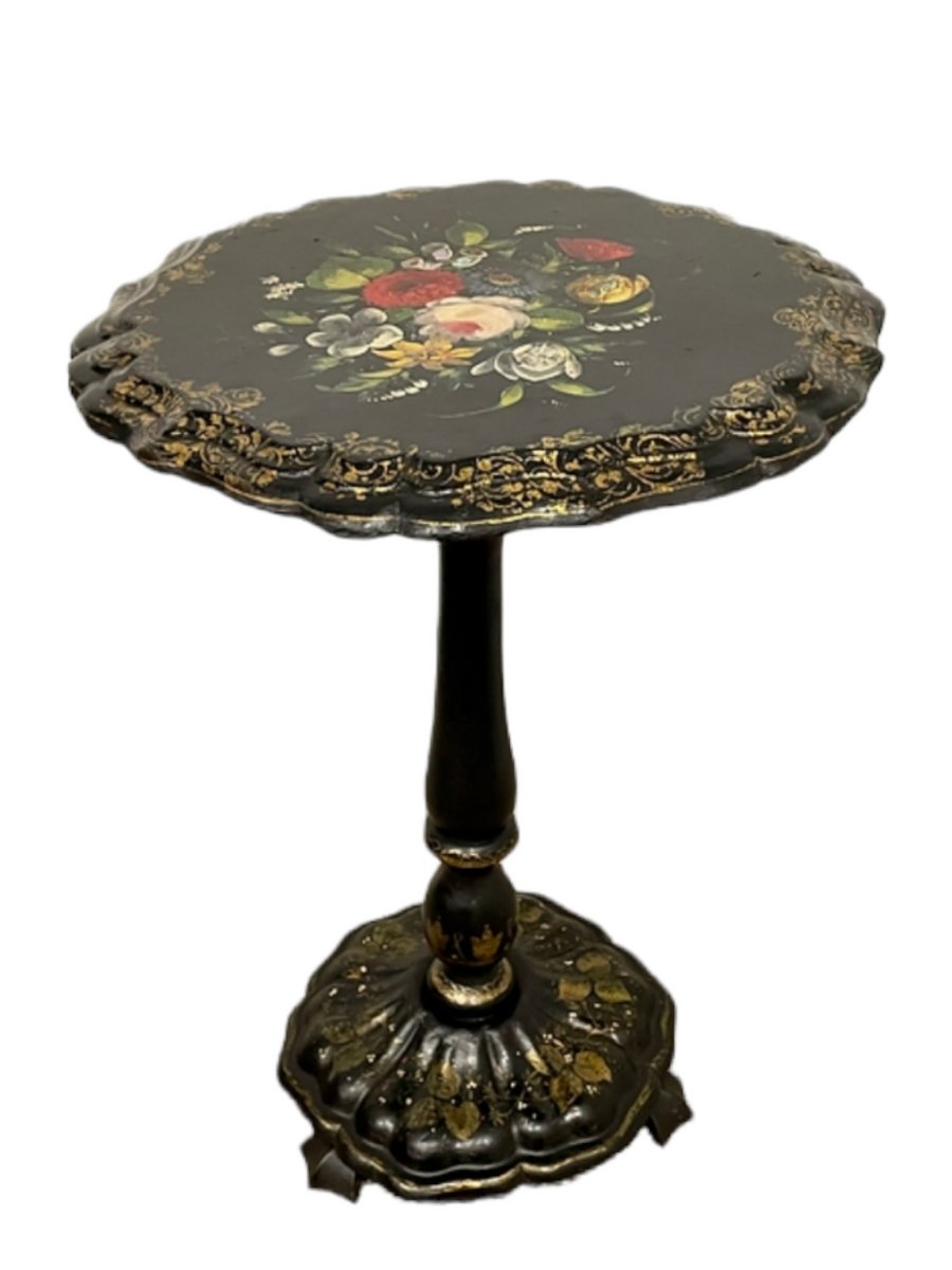 Antique English HandPainted Folding Table for sale at Pamono