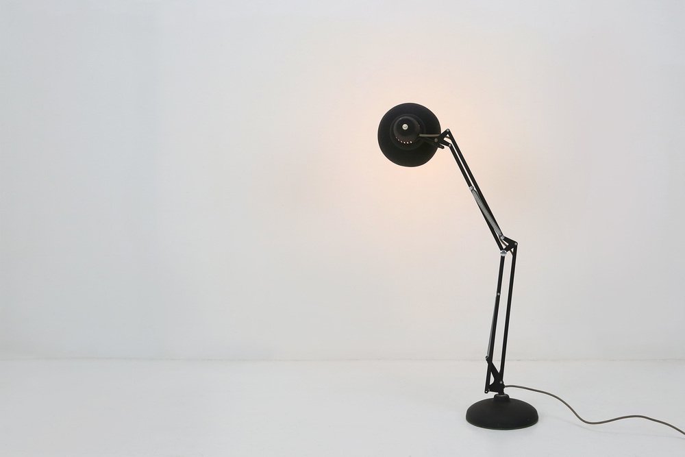 Black Industrial Desk Lamp, 1930s for sale at Pamono