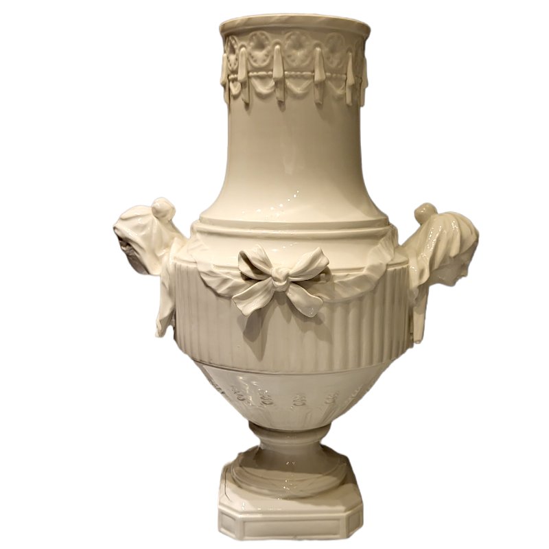 Antique German Porcelain Vase for sale at Pamono