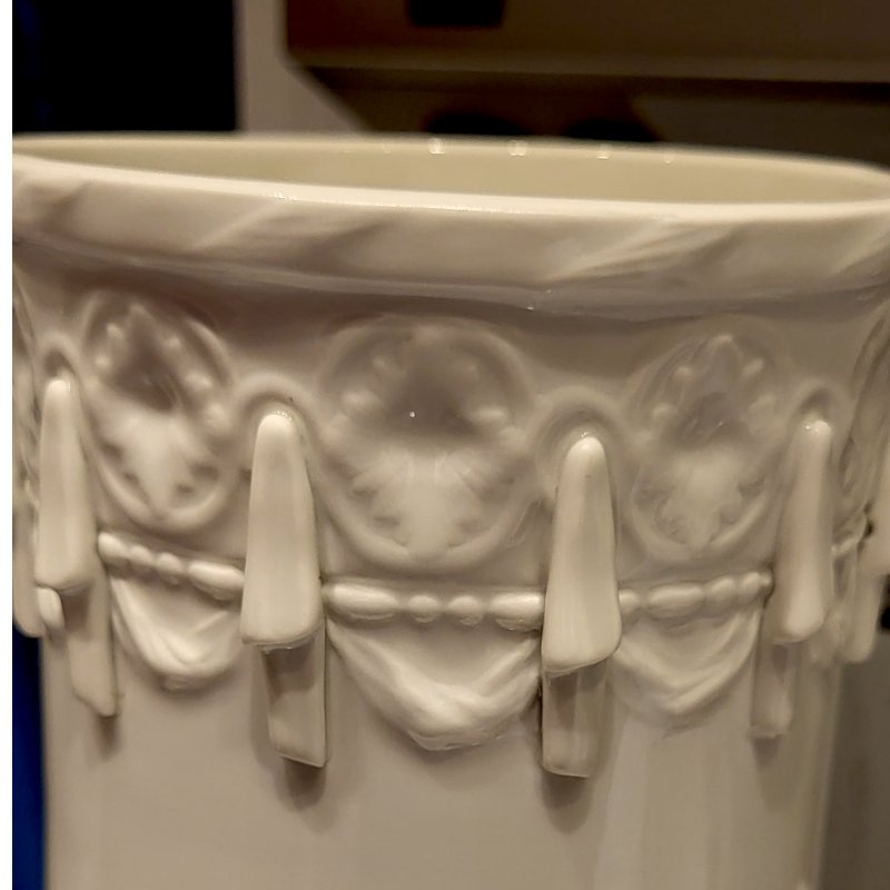 Antique German Porcelain Vase for sale at Pamono