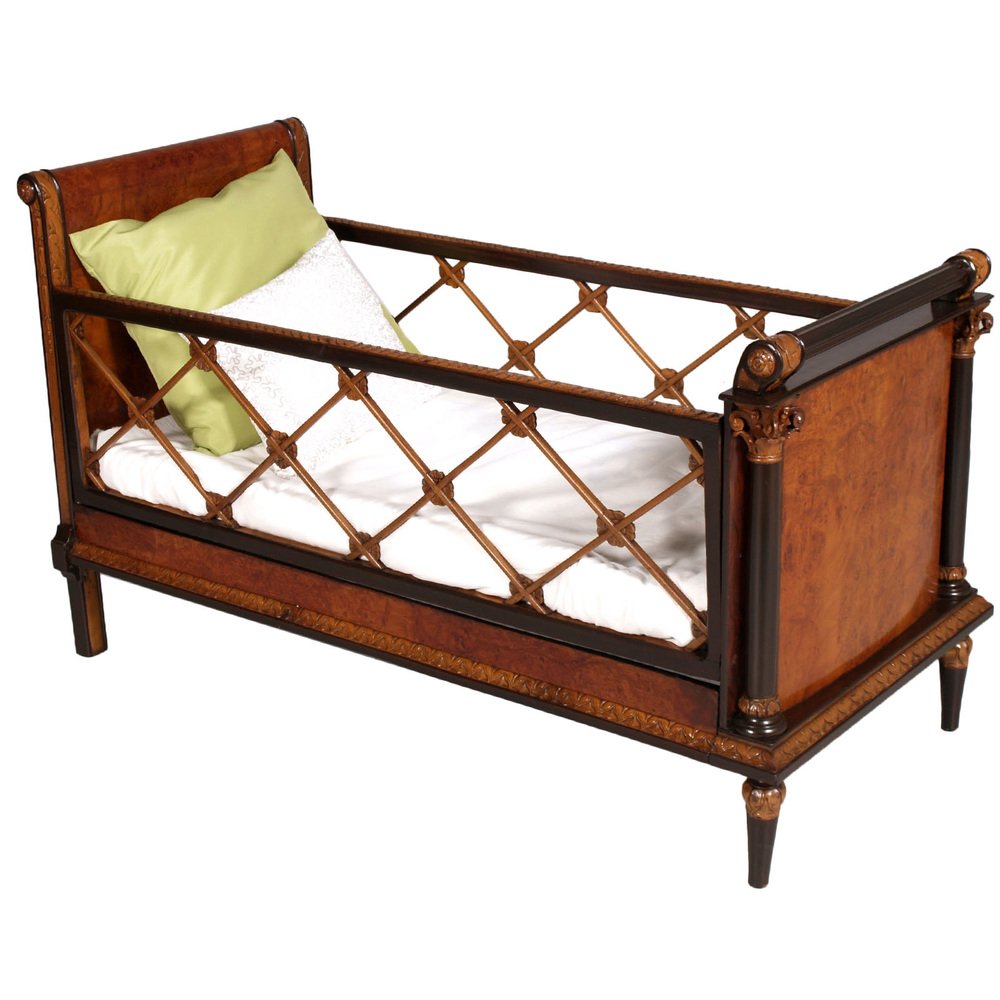 Baby Bed Cot in Burl Walnut and Carved Maple by Paolo Buffa for La