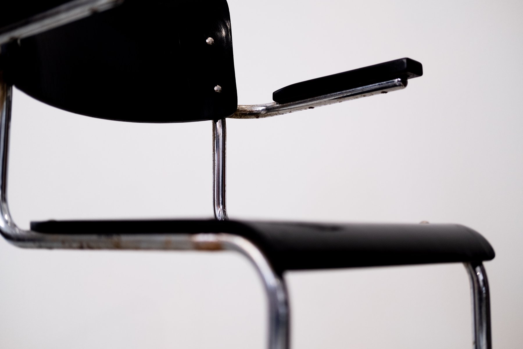 Chaise Cantilever Mauser Werke – Moderniste Bauhaus – Métal Et Bois – 1930/1950