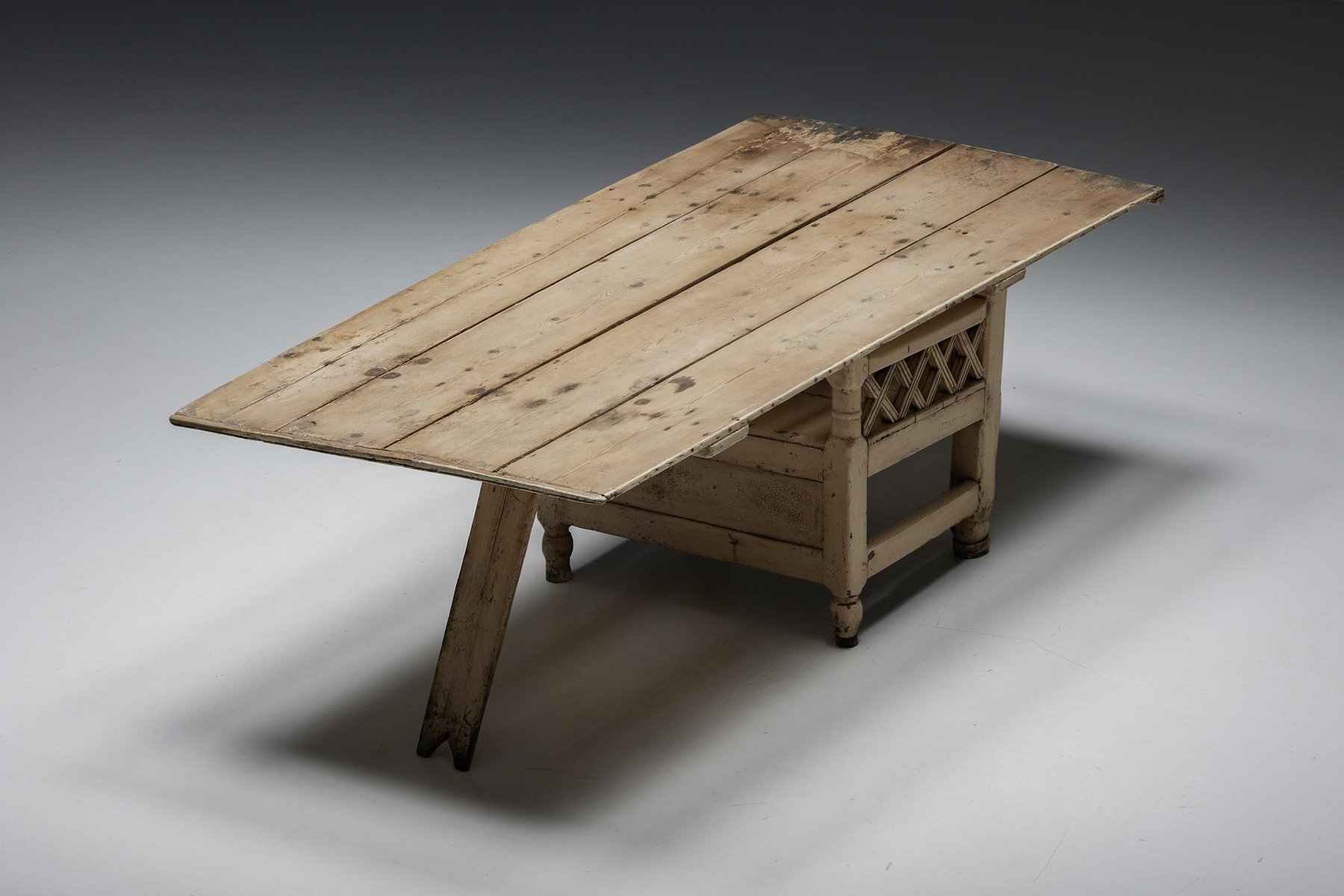 19th Century Irish Wooden Settle Chair for sale at Pamono