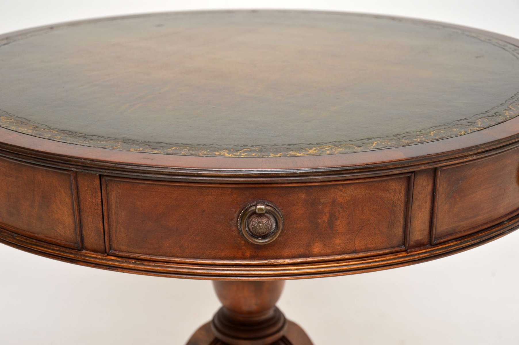 20th Century Regency Style Leather Top Drum Table for sale at Pamono