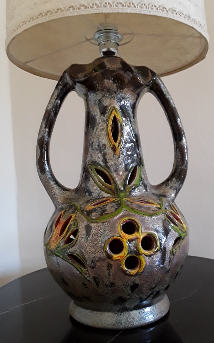 Fabelhafte Tischlampe Mit Keramikfuss Fotos