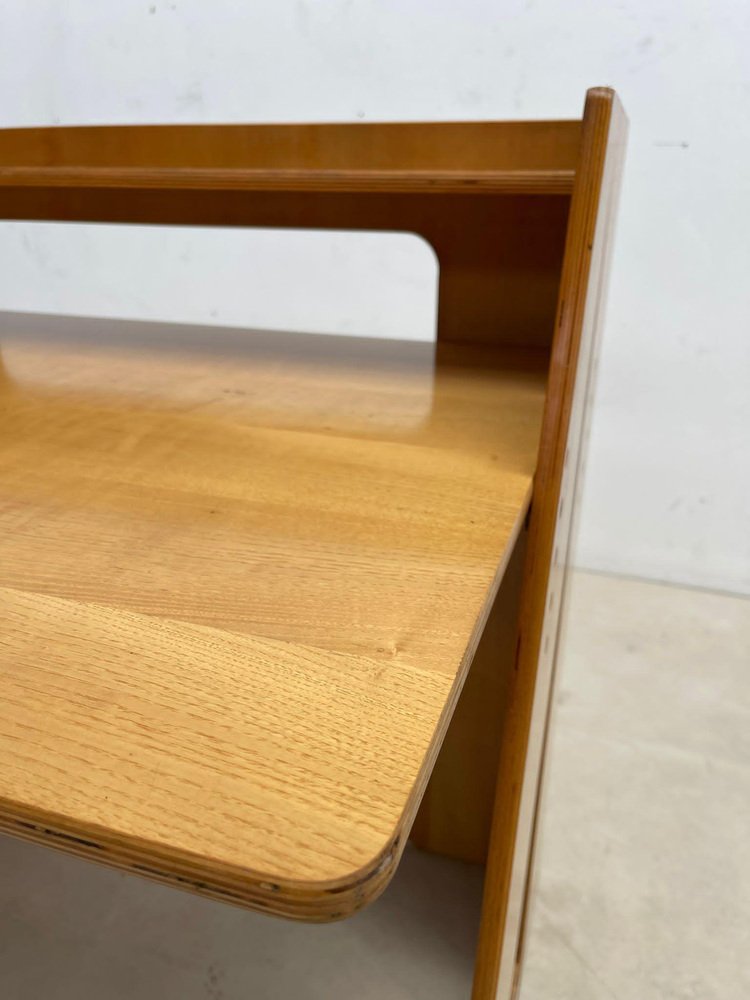Scrivania Mid-Century moderna in legno con sedia, Italia, anni '60, set di 2 in vendita su Pamono