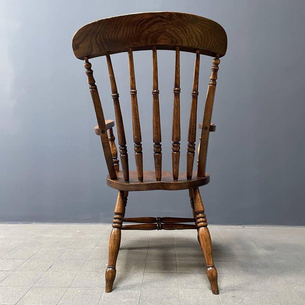 Antique English Elm Windsor Chair for sale at Pamono