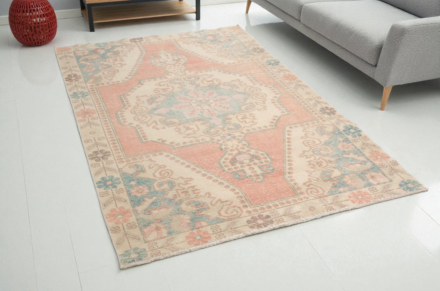 Turkish Faded Orange Medalion Rug for sale at Pamono