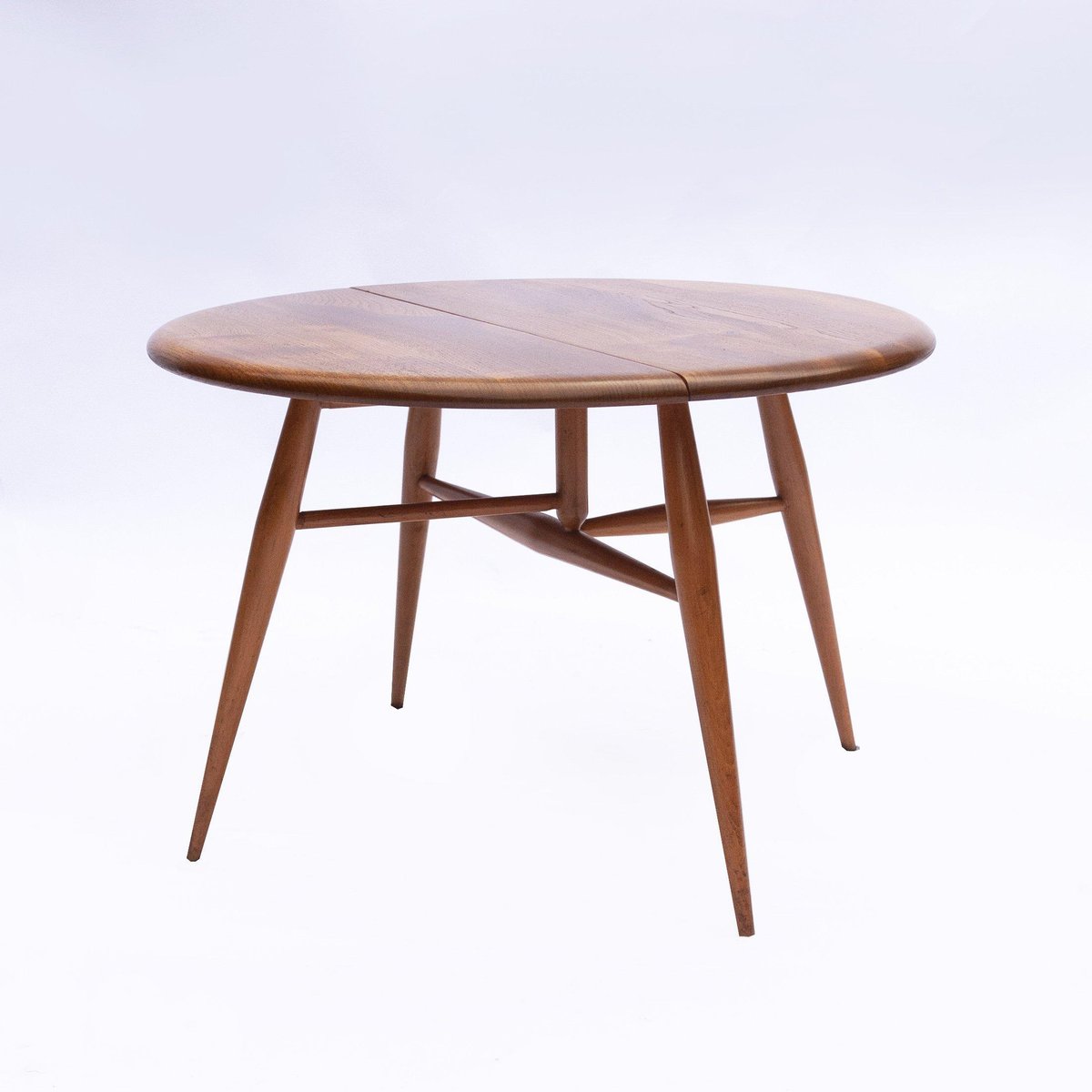 Vintage Drop Leaf Round Coffee Table attributed to Ercol, 1960s for