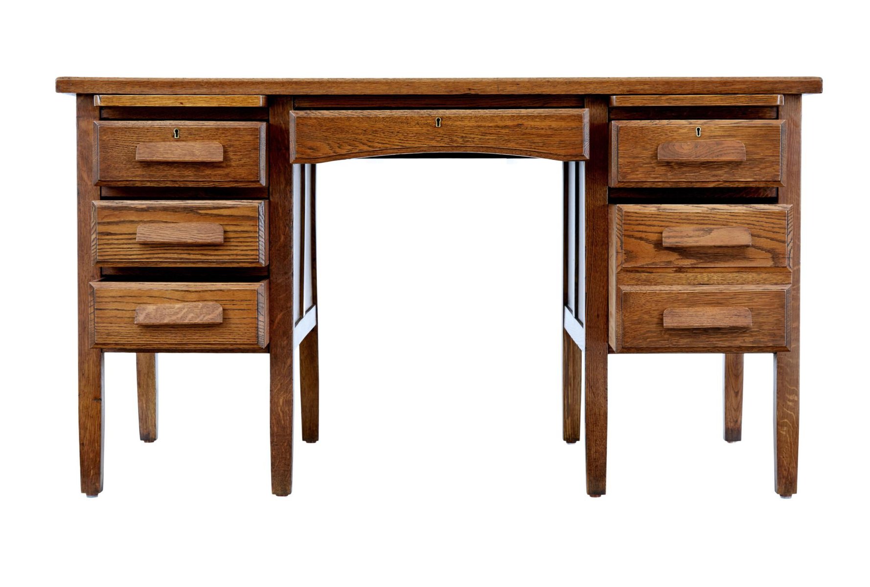 Mid 20th Century English Oak Desk, 1940s for sale at Pamono
