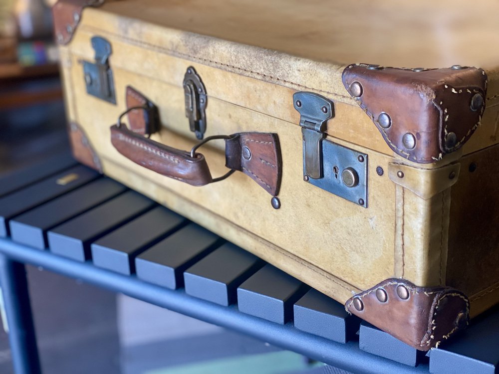 Valise bagage voyage art déco vintage 1930 1950 design XXe Paris France