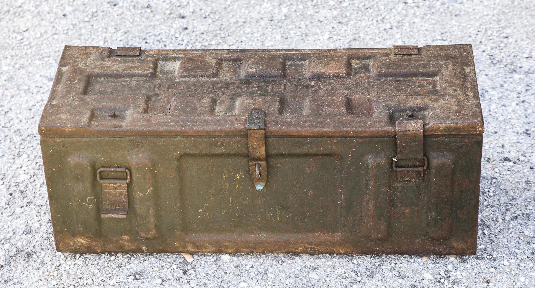 Vintage Metal Military Trunk, 1940s for sale at Pamono