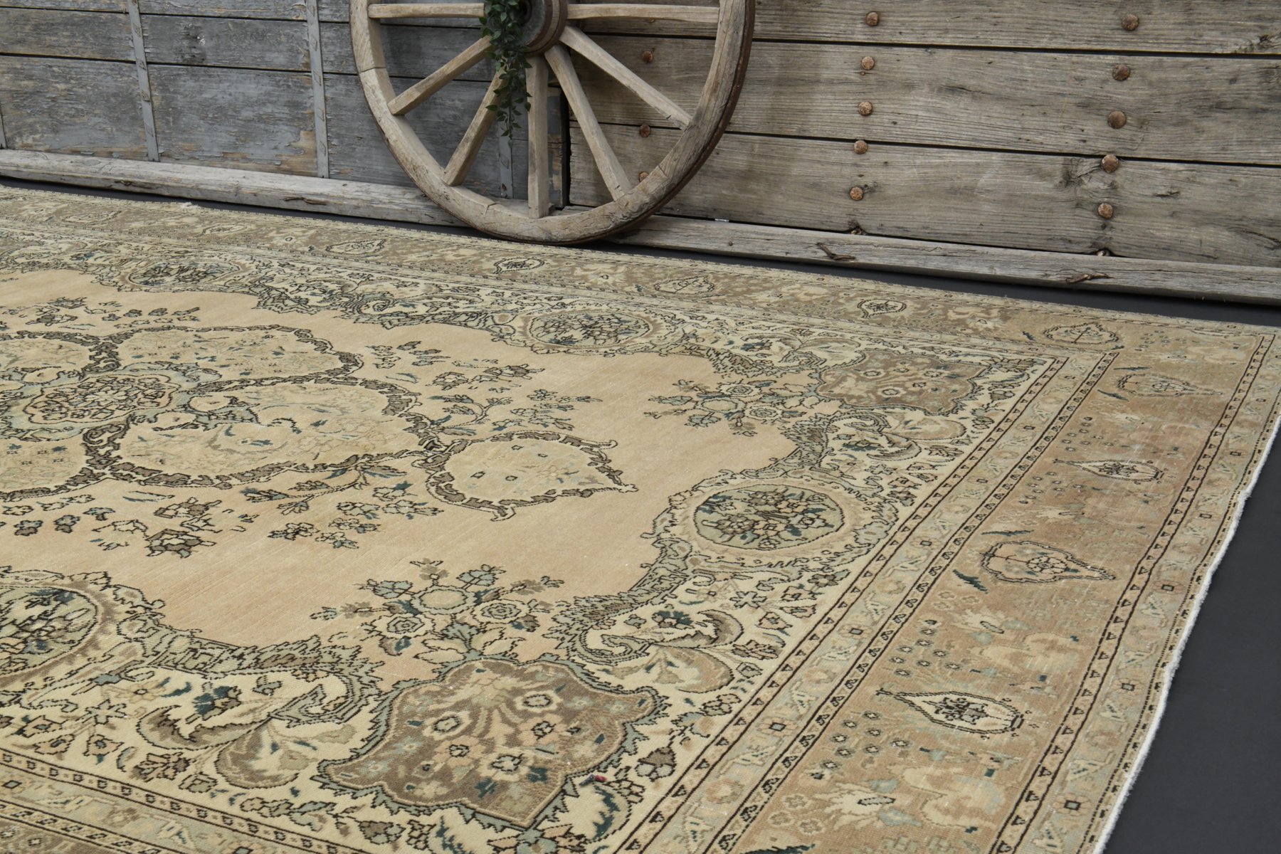 Vintage Turkish Orange and Green Wool Area Rug for sale at Pamono