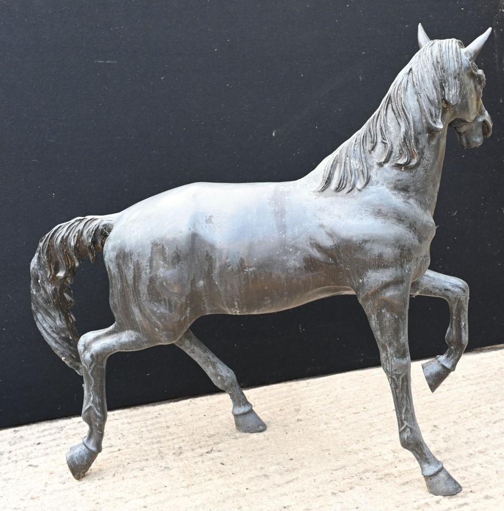 Italian Outdoor Horse Statue in Bronze for sale at Pamono