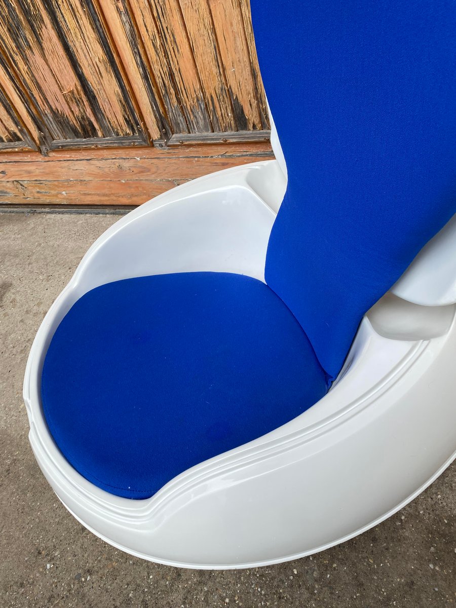 White Garden Egg Chair by Peter Ghyczy, 1968 for sale at Pamono