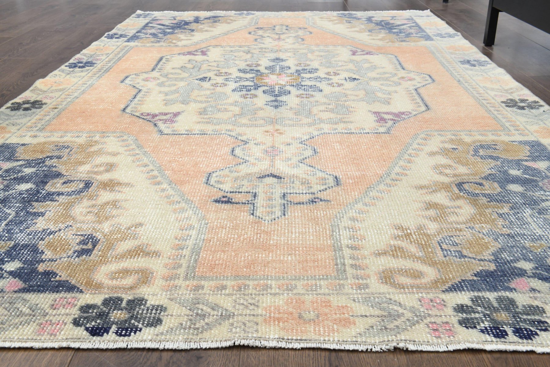 Vintage Turkish Orange Wool Area Rug, Anatolian, 1960s for sale at Pamono